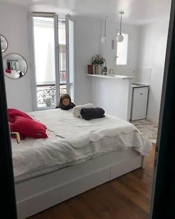 Romantisme Pres De La Tour Eiffel Et Des Champs Elysees Apartmán *