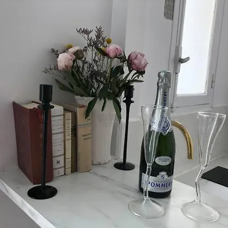 Apartmán Romantisme Pres De La Tour Eiffel Et Des Champs Elysees *